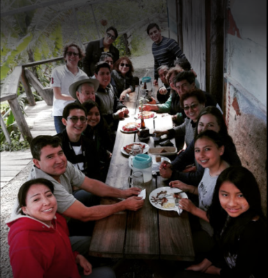 Grupos familiares en The Shack BBQ and Beer - San Pedro de Vilcabamba Grupos familiares en The Shack BBQ and Beer - San Pedro de Vilcabamba